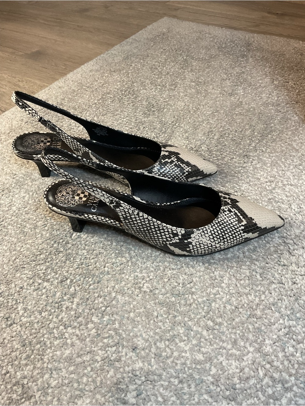 Vince Camuto Pilar Snakeskin Slingback Kitten Heel Pumps - Size 8M (NIB) - Picture 3 of 14